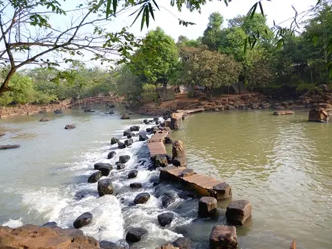 Thác nước Lâm Đồng