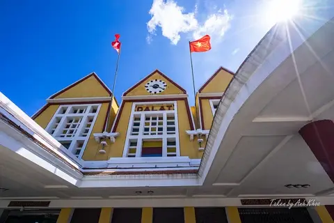 Điểm trung chuyển